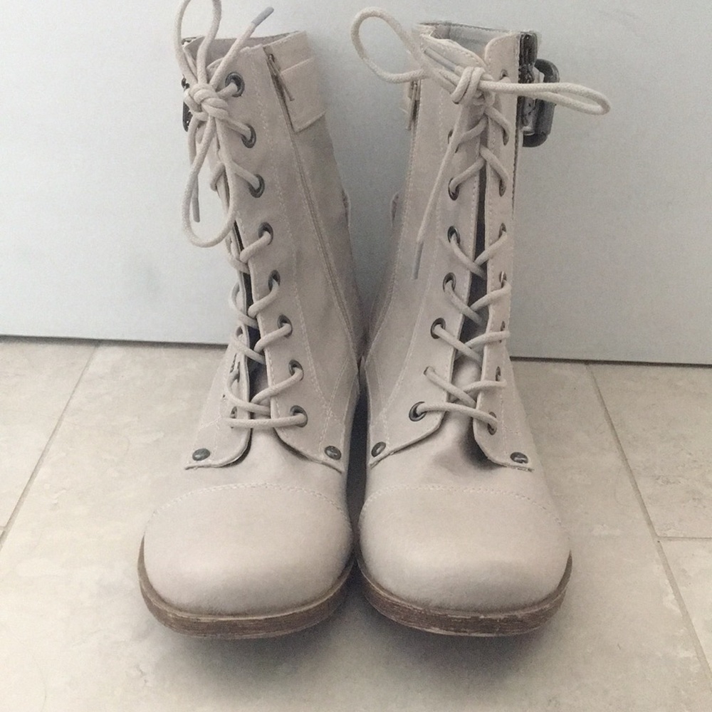 Guess 8 1/2 Combat Boots